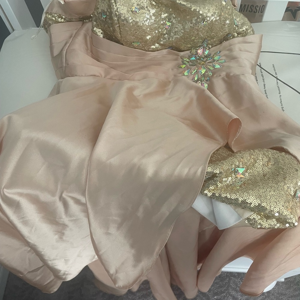 Elegant Gold and Cream women Dress